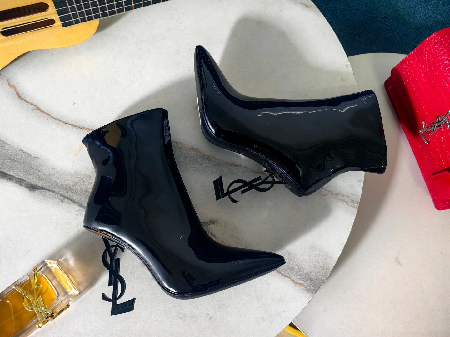 YSL Hakken